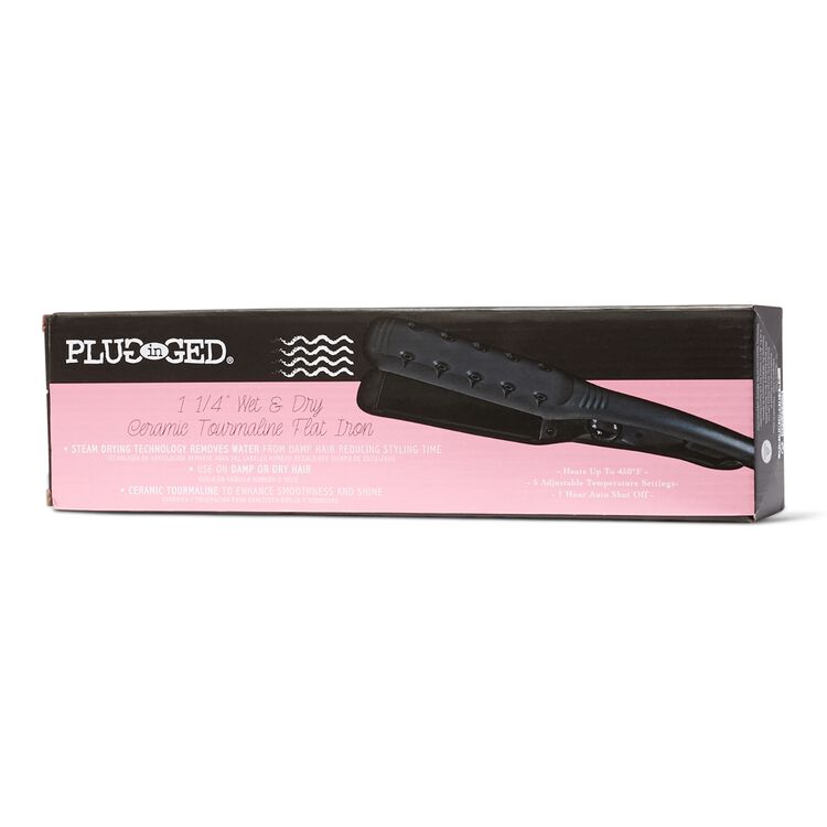 Wet N Dry Ceramic Flat Iron 1 1 4 In By Plugged In Flat Irons