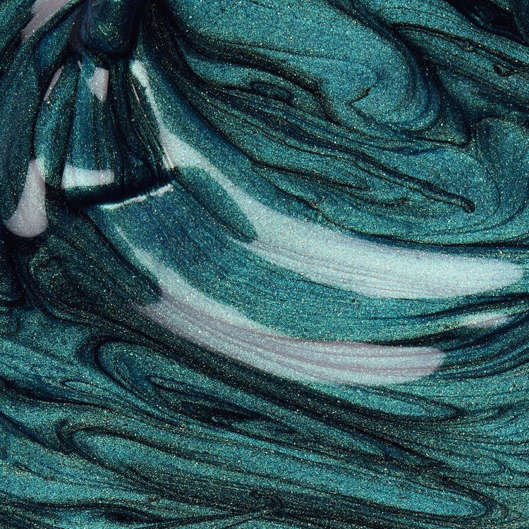 Deviantly Daring Nail Lacquer