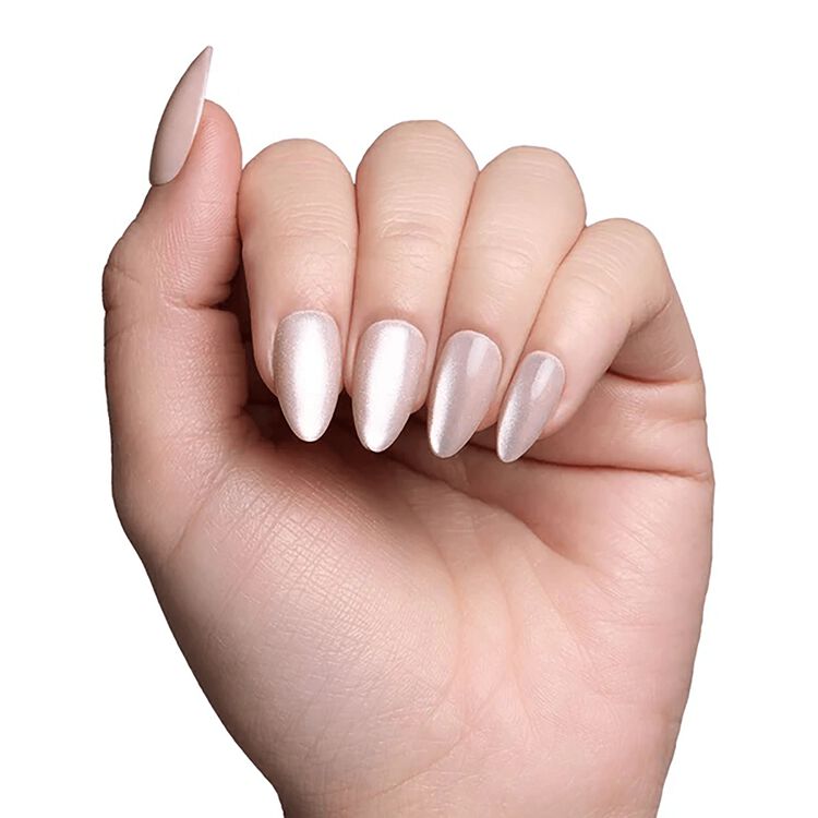 The Vow Press-On Nails