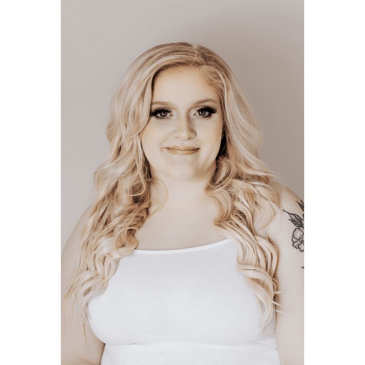 18" Ultra-Seamless Clip-in Hair Extensions Platinum