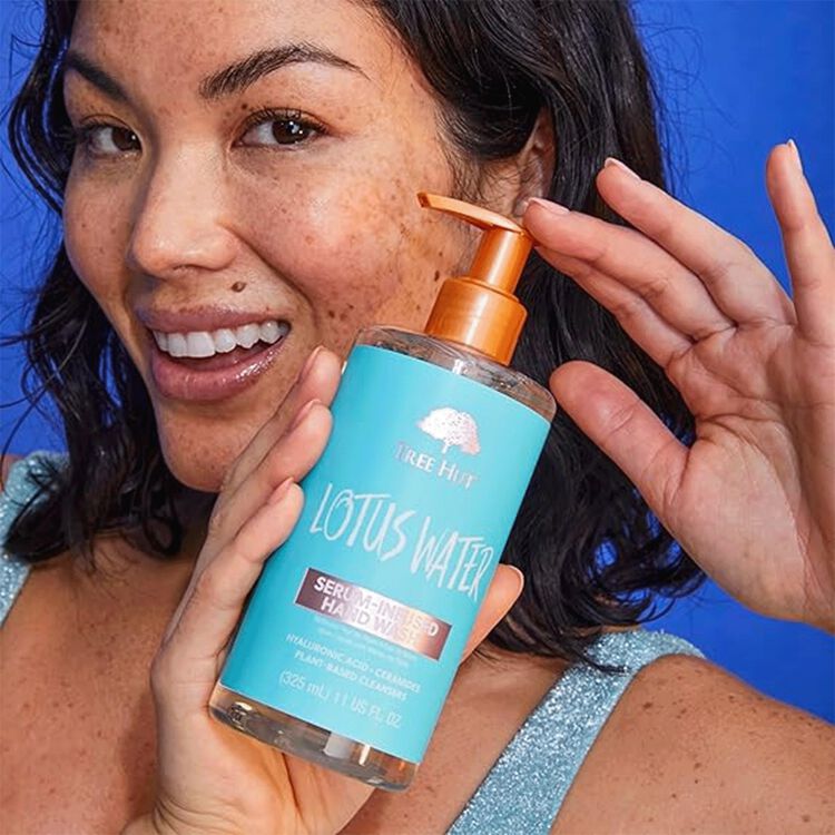 Lotus Water Serum-Infused Hand Wash