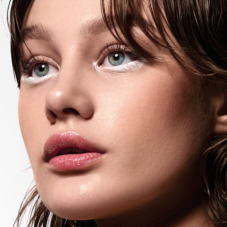 Smart Skin Serum Tinted Foundation Ivory