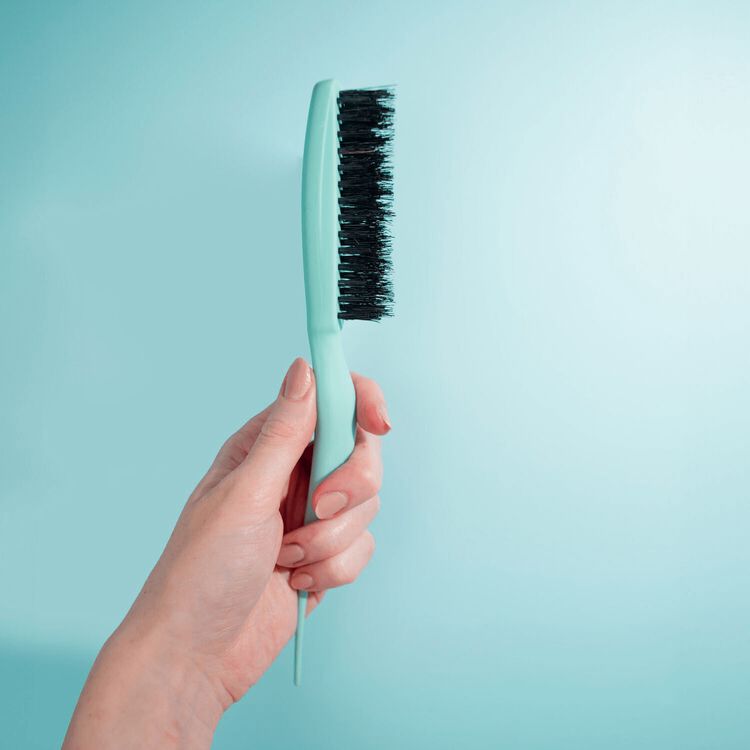 Amped Up Teasing Brush Pastel Aqua