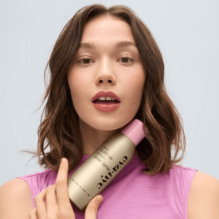 Kween Gold Glitter Spray