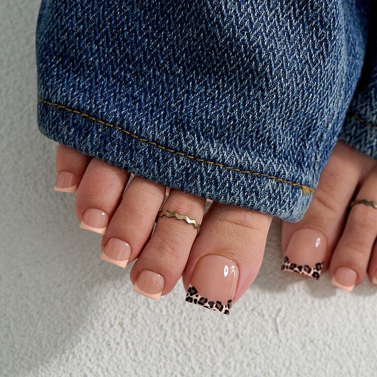 XCOATPRESS Press On Toenails Short Square - Leopard