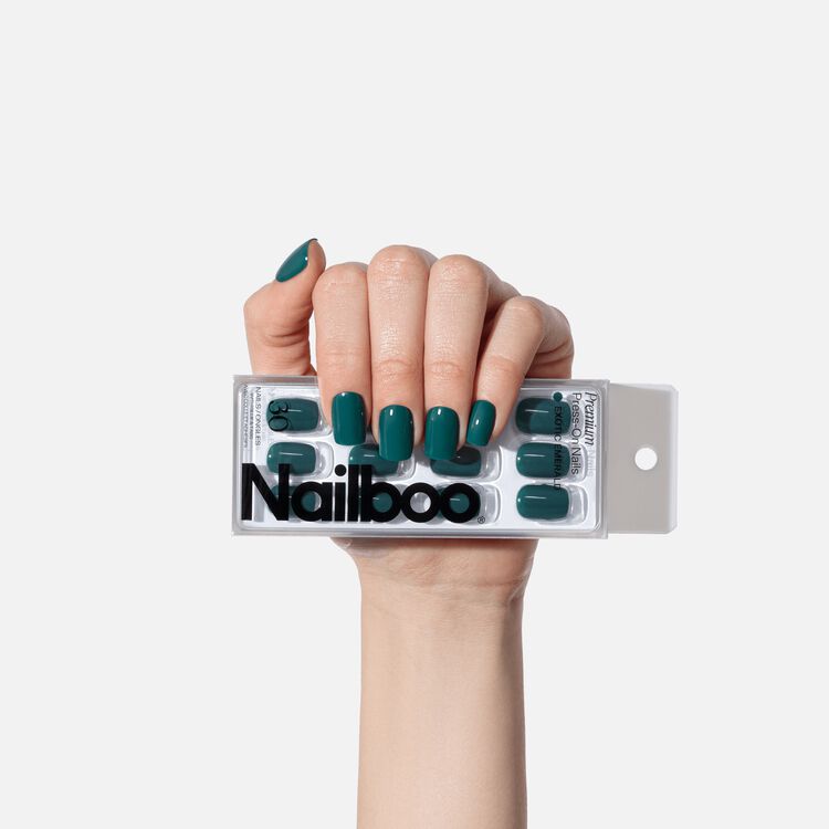 Exotic Emerald Premium Press On Nails