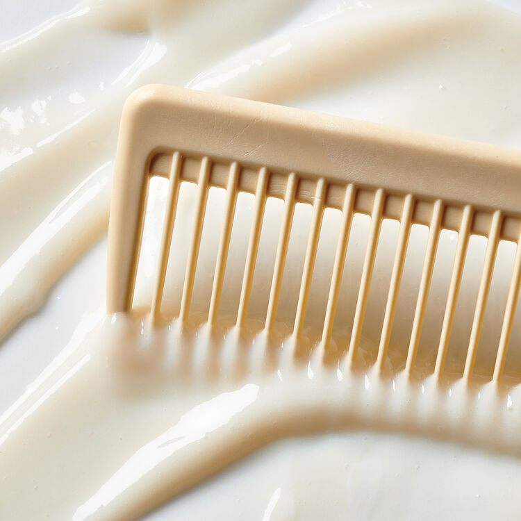 Smoothing Keratin Frizz Fighting Tonic